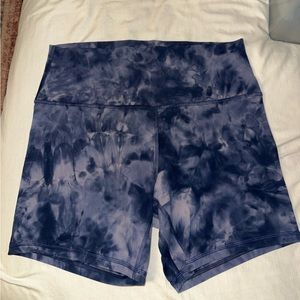 Lululemon 6in align short